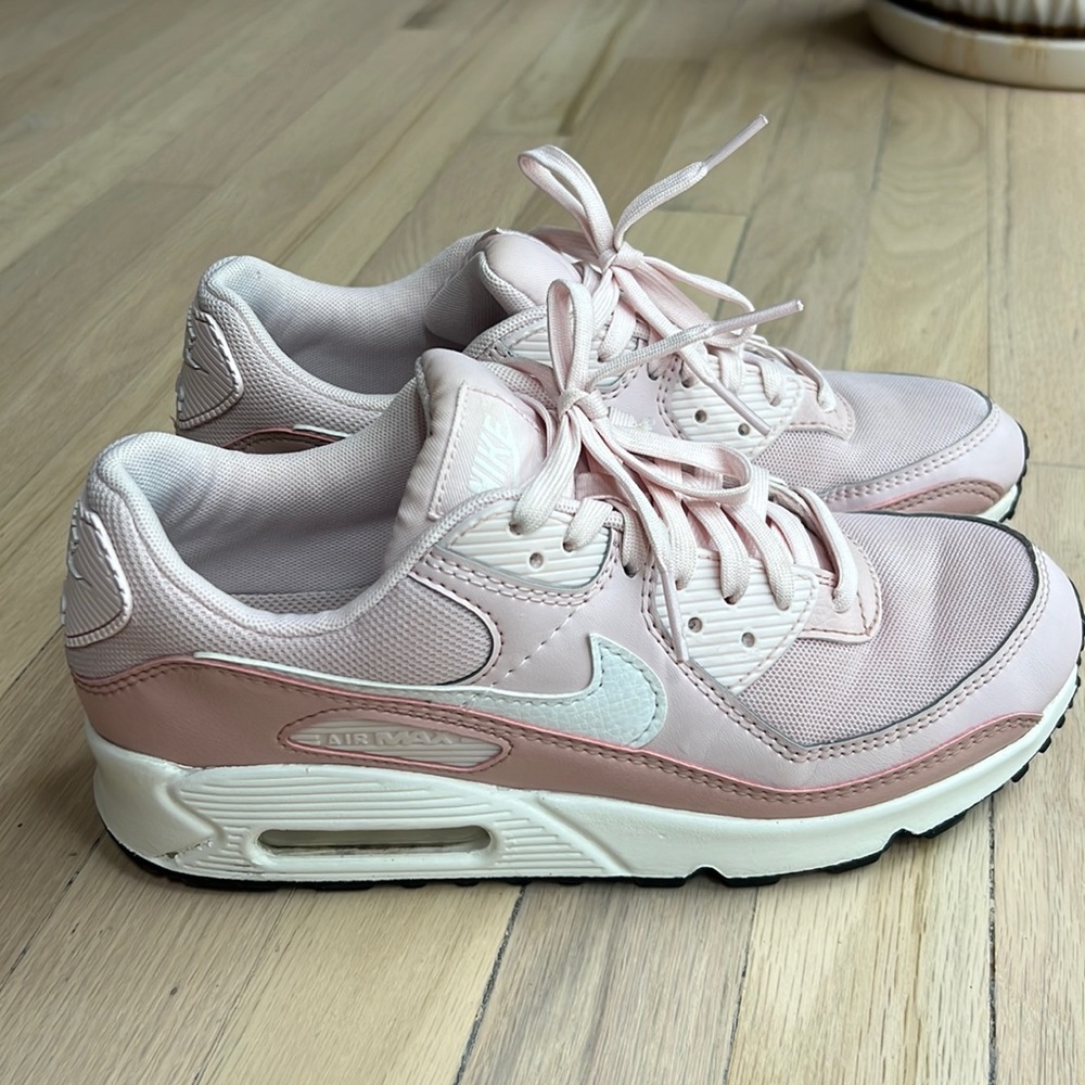 Nike Women’s Air Max Sneakers in Light Pink and White - Picture 2 of 7